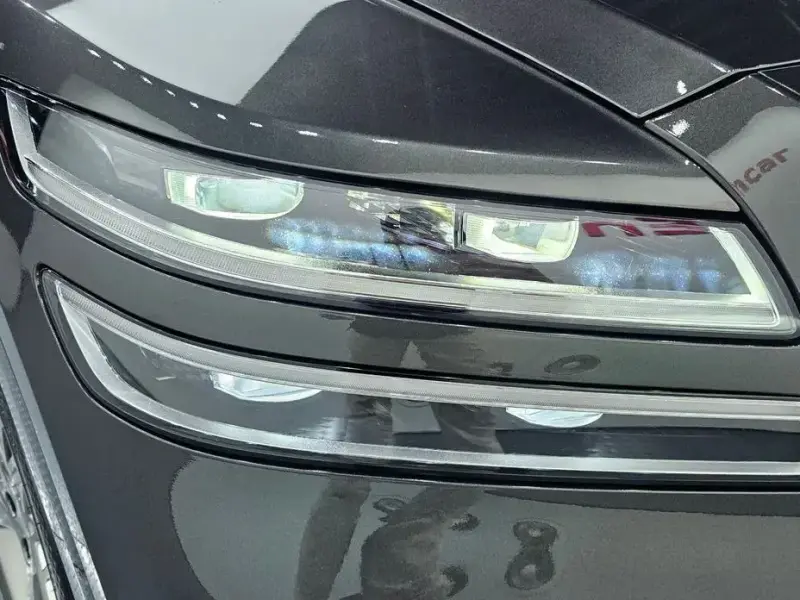 2023 Genesis GV80 с пробегом 26 461 км