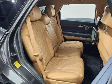 2023 Genesis GV80 с пробегом 26 461 км