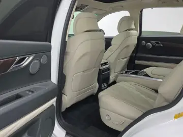 2023 Genesis GV80 с пробегом 9 541 км