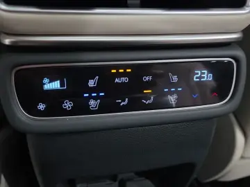 2023 Genesis GV80 с пробегом 9 541 км