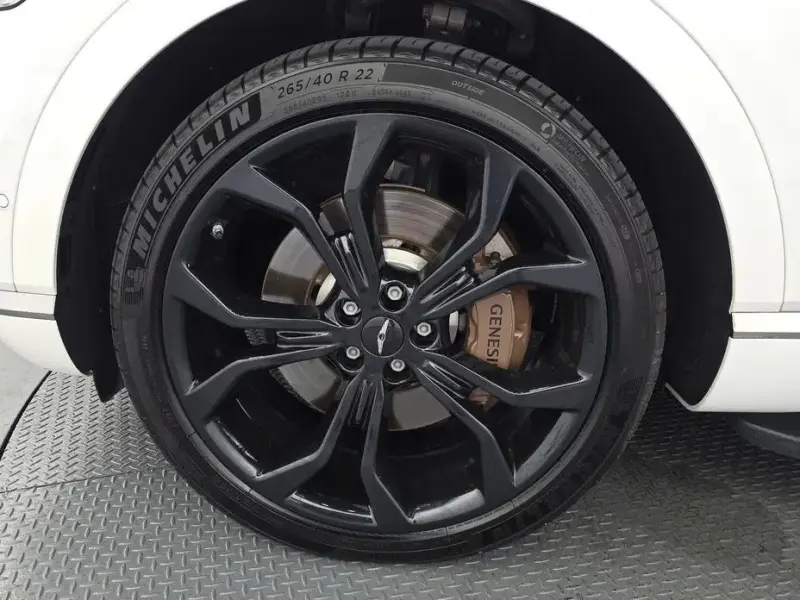2023 Genesis GV80 с пробегом 84 102 км