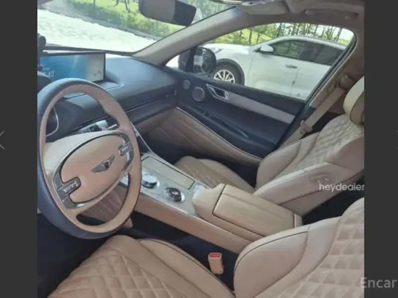 2023 Genesis GV80 с пробегом 90 556 км