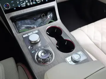 2023 Genesis GV80 с пробегом 84 102 км