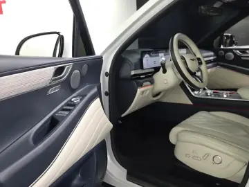 2023 Genesis GV80 с пробегом 84 102 км