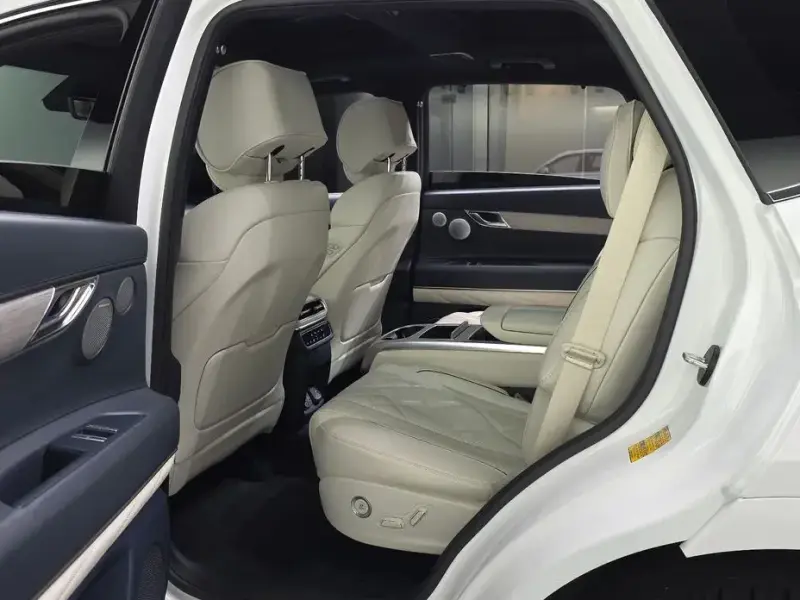 2023 Genesis GV80 с пробегом 84 102 км
