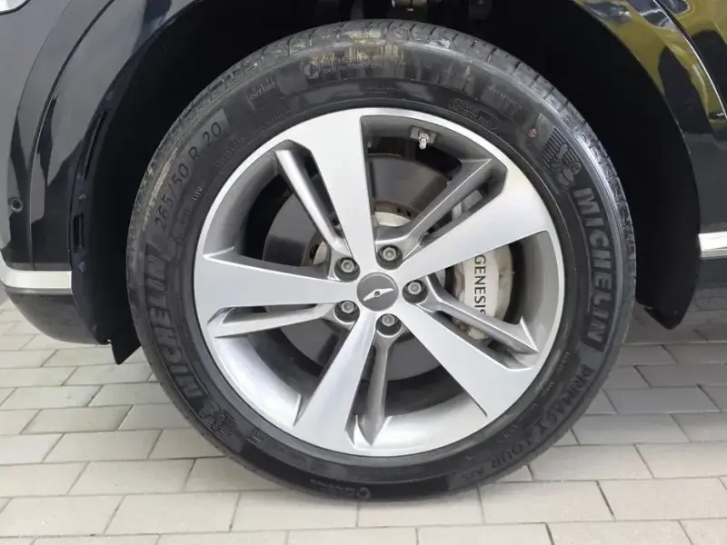 2023 Genesis GV80 с пробегом 73 812 км