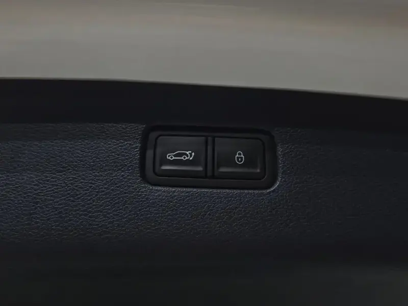 2023 Genesis GV80 с пробегом 84 102 км