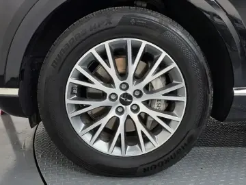 2023 Genesis GV80 с пробегом 62 996 км