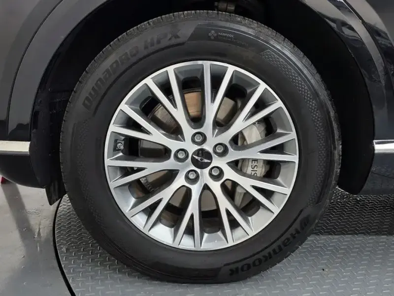 2023 Genesis GV80 с пробегом 62 996 км