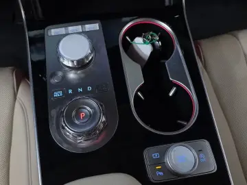 2023 Genesis GV80 с пробегом 62 996 км