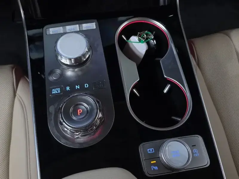 2023 Genesis GV80 с пробегом 62 996 км
