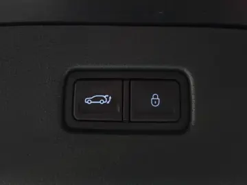 2023 Genesis GV80 с пробегом 62 996 км