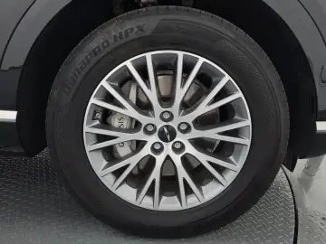 2023 Genesis GV80 с пробегом 62 996 км