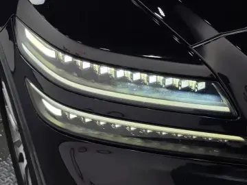 2023 Genesis GV80 с пробегом 62 996 км