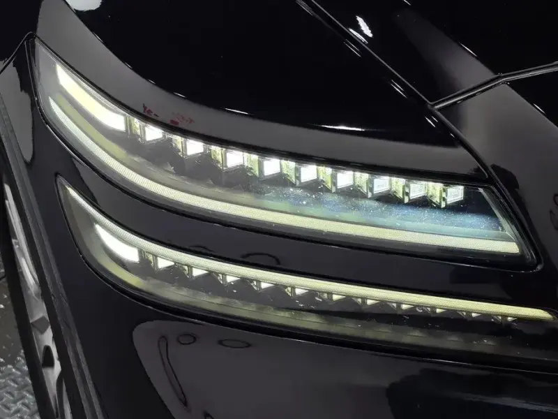 2023 Genesis GV80 с пробегом 62 996 км