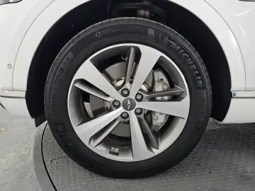 2023 Genesis GV80 с пробегом 51 227 км