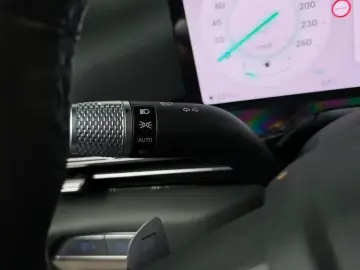 2023 Genesis GV80 с пробегом 62 996 км