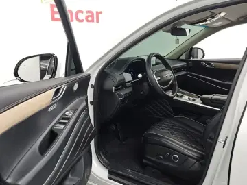 2023 Genesis GV80 с пробегом 51 227 км
