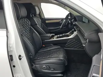 2023 Genesis GV80 с пробегом 51 227 км