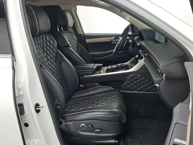 2023 Genesis GV80 с пробегом 51 227 км