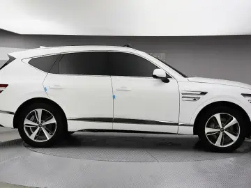 2023 Genesis GV80 с пробегом 47 426 км