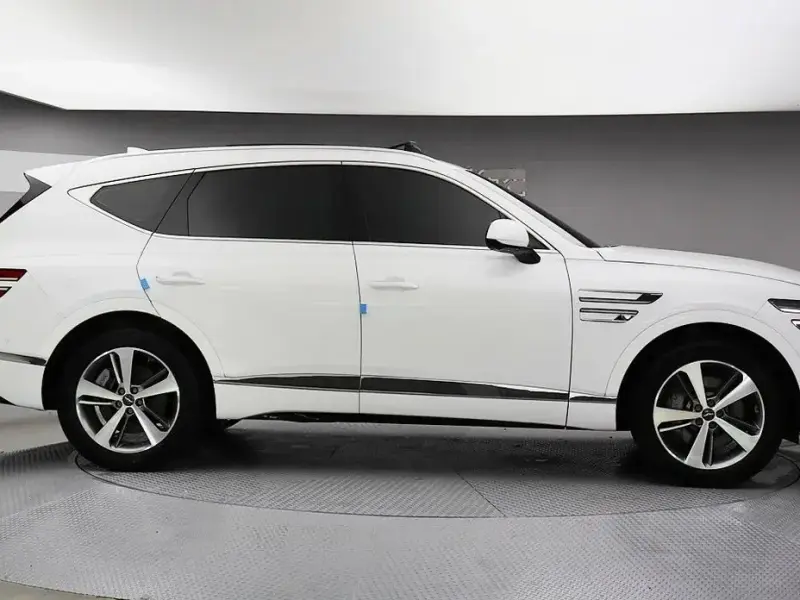 2023 Genesis GV80 с пробегом 47 426 км