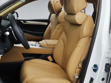 2023 Genesis GV80 с пробегом 47 426 км