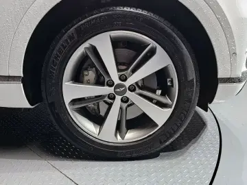 2023 Genesis GV80 с пробегом 41 638 км