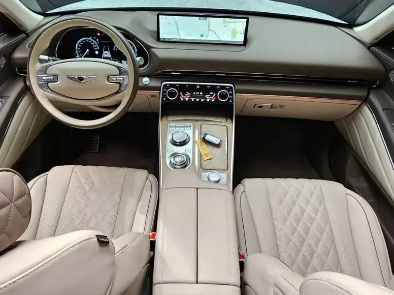 2023 Genesis GV80 с пробегом 41 638 км