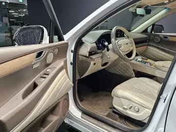 2023 Genesis GV80 с пробегом 41 638 км