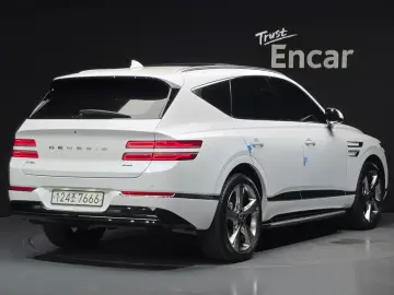 2023 Genesis GV80 с пробегом 38 490 км