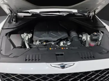 2023 Genesis GV80 с пробегом 38 490 км