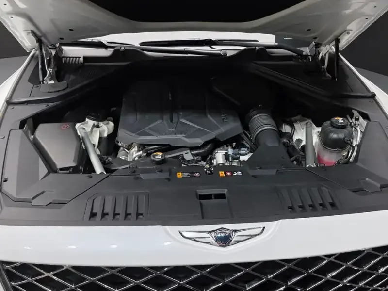 2023 Genesis GV80 с пробегом 38 490 км