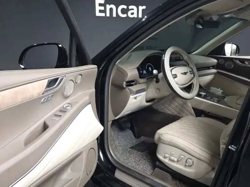 2023 Genesis GV80 с пробегом 78 463 км