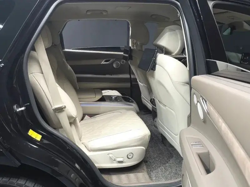 2023 Genesis GV80 с пробегом 78 463 км