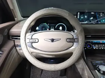 2023 Genesis GV80 с пробегом 78 463 км