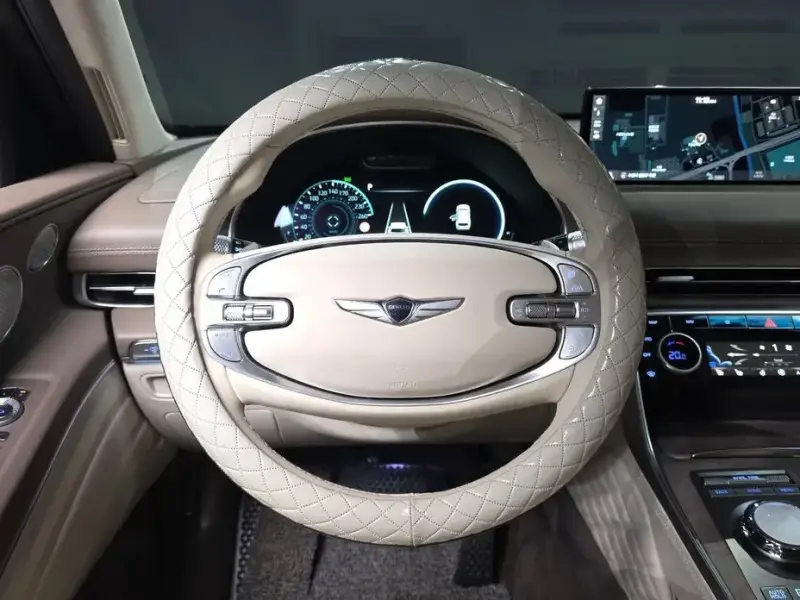 2023 Genesis GV80 с пробегом 78 463 км