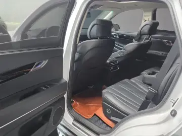 2023 Genesis GV80 с пробегом 38 490 км
