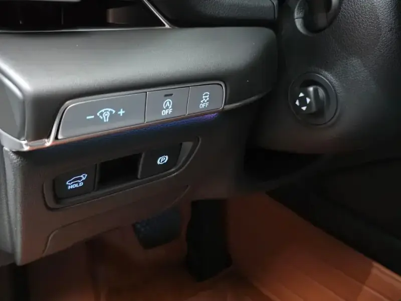 2023 Genesis GV80 с пробегом 38 490 км