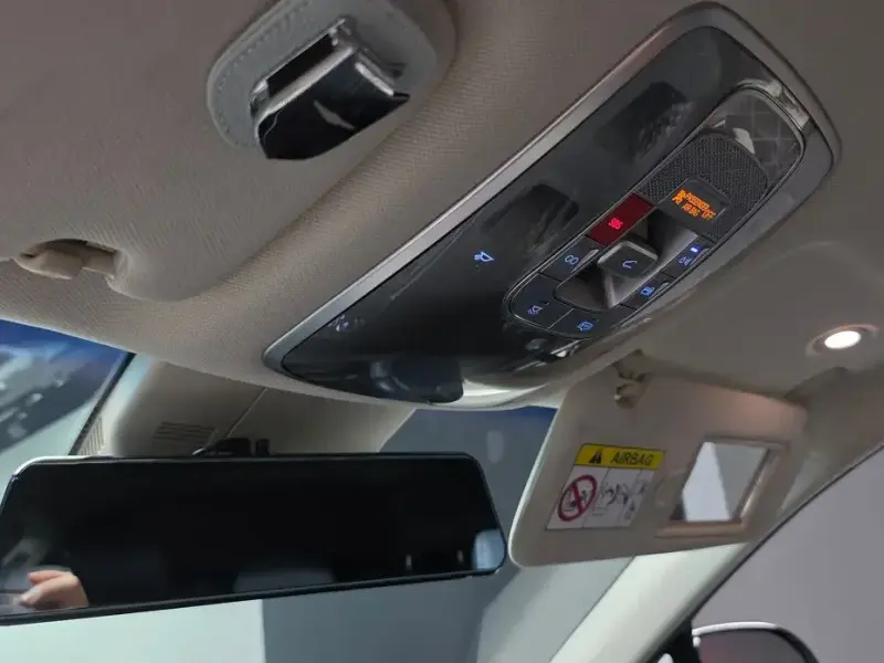 2023 Genesis GV80 с пробегом 38 490 км