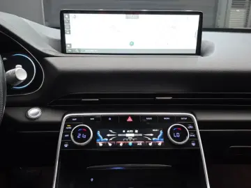2023 Genesis GV80 с пробегом 38 490 км