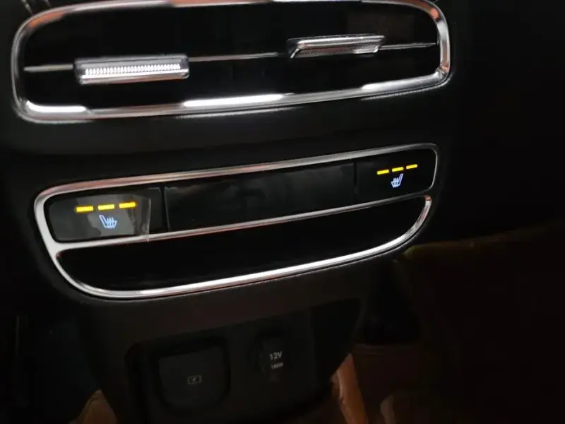 2023 Genesis GV80 с пробегом 38 490 км