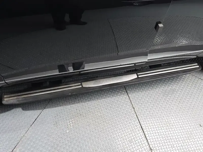 2023 Genesis GV80 с пробегом 78 463 км