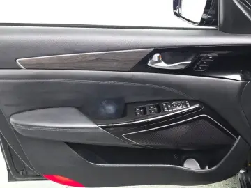 2019 Kia K7 с пробегом 92 958 км