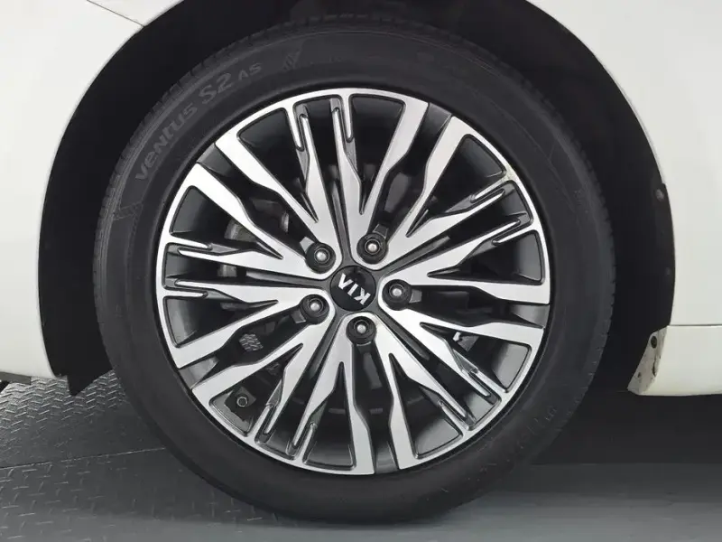 2019 Kia K7 с пробегом 98 546 км