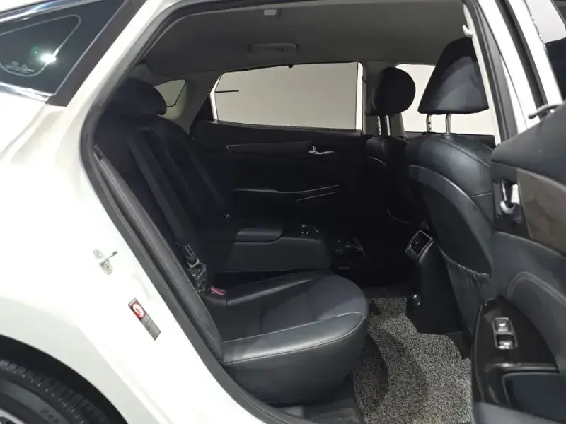 2019 Kia K7 с пробегом 98 546 км