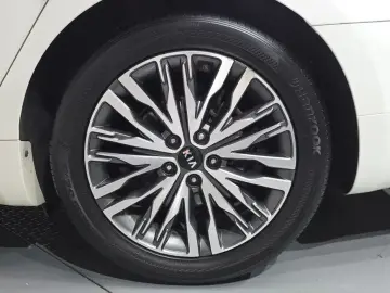 2019 Kia K7 с пробегом 98 546 км