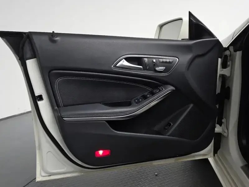 2016 Mercedes-Benz CLA с пробегом 155 043 км