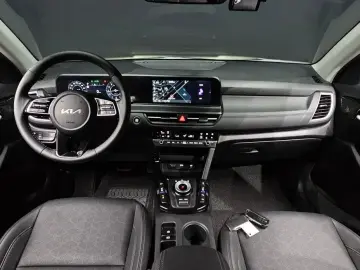 2024 Kia Seltos с пробегом 21 169 км