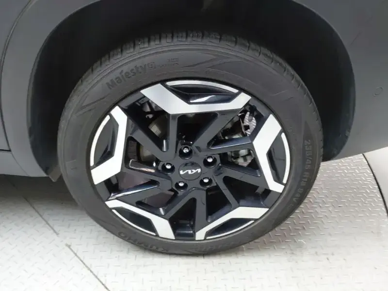 2022 Kia Seltos с пробегом 23 202 км
